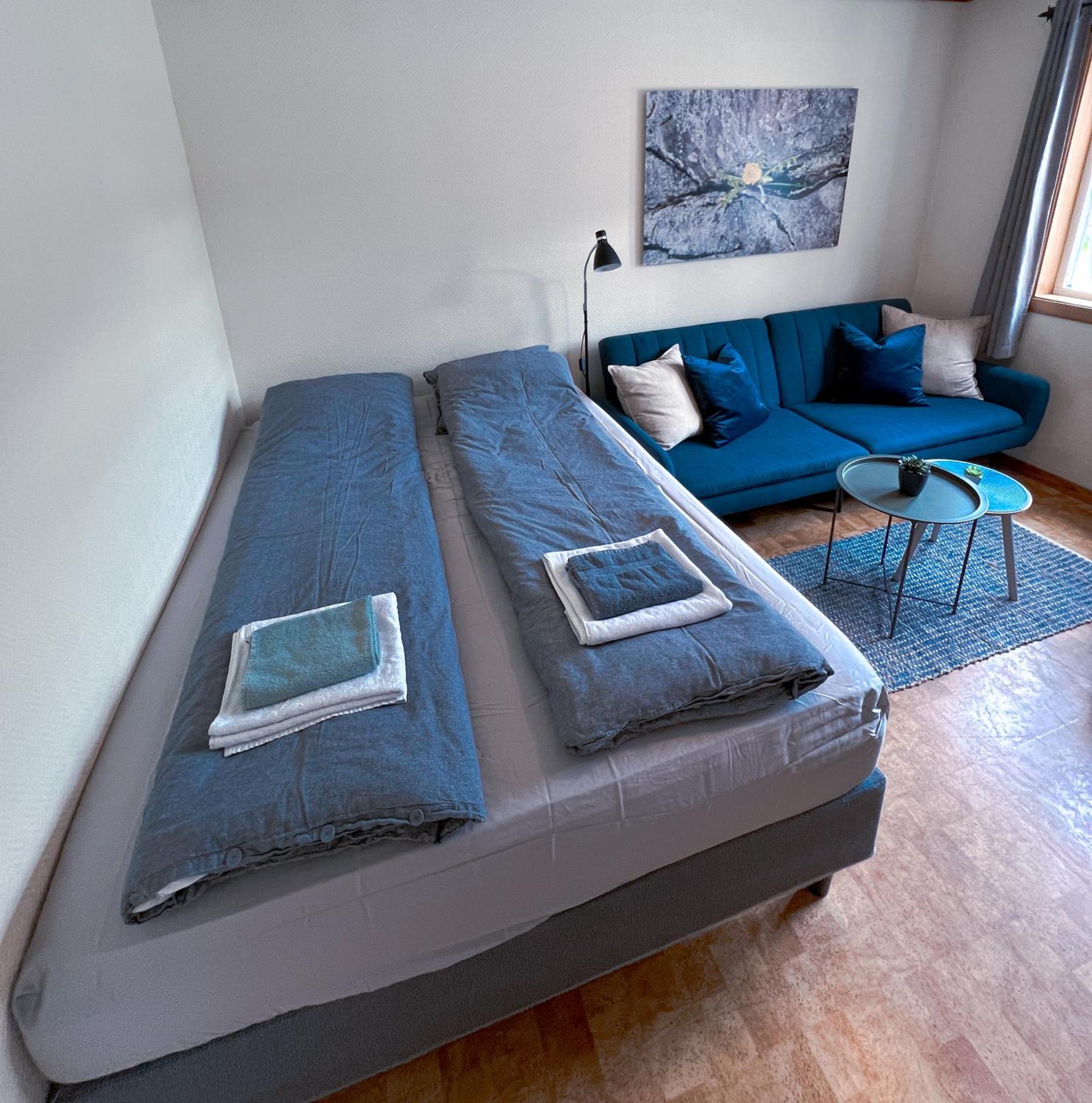 Privat Rom I Leilighet Hotel Sogndal Bagian luar foto